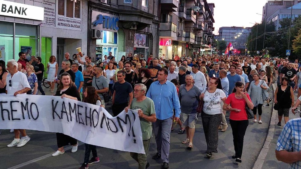 Ćuta poručio Vučiću da umesto novih rijalitija, bolje počne da gradi nove zatvore 1
