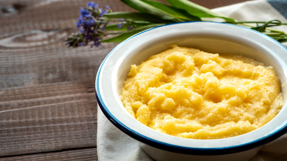 Palenta sa belom kafom: Zaboravljeni doručak iz ʽ80-ih koji gotovo više niko ne jede 1