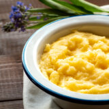 Palenta sa belom kafom: Zaboravljeni doručak iz ʽ80-ih koji gotovo više niko ne jede 2