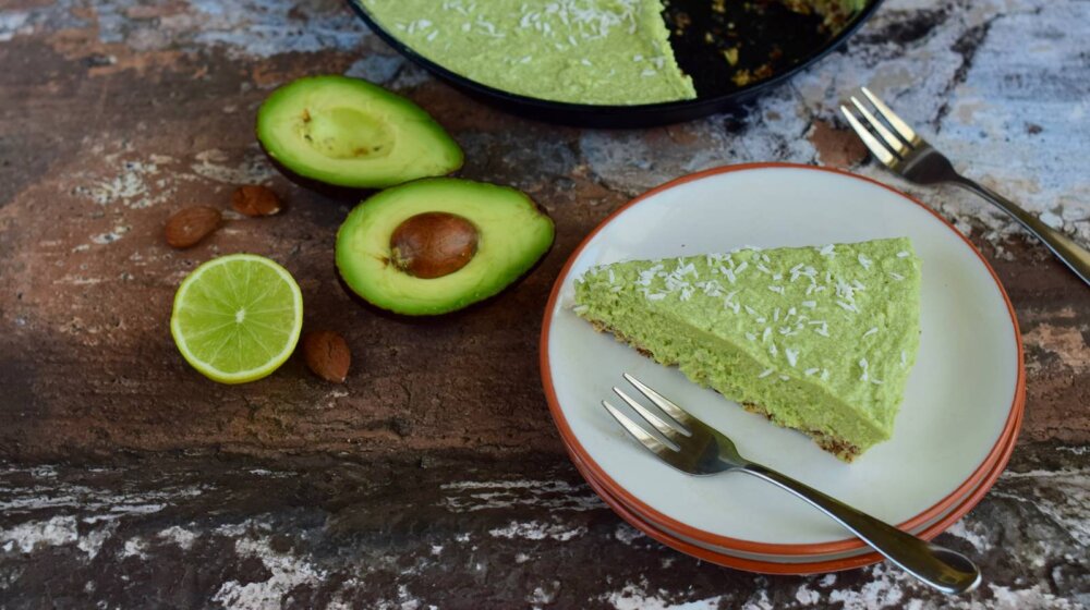torta od avokada i limete