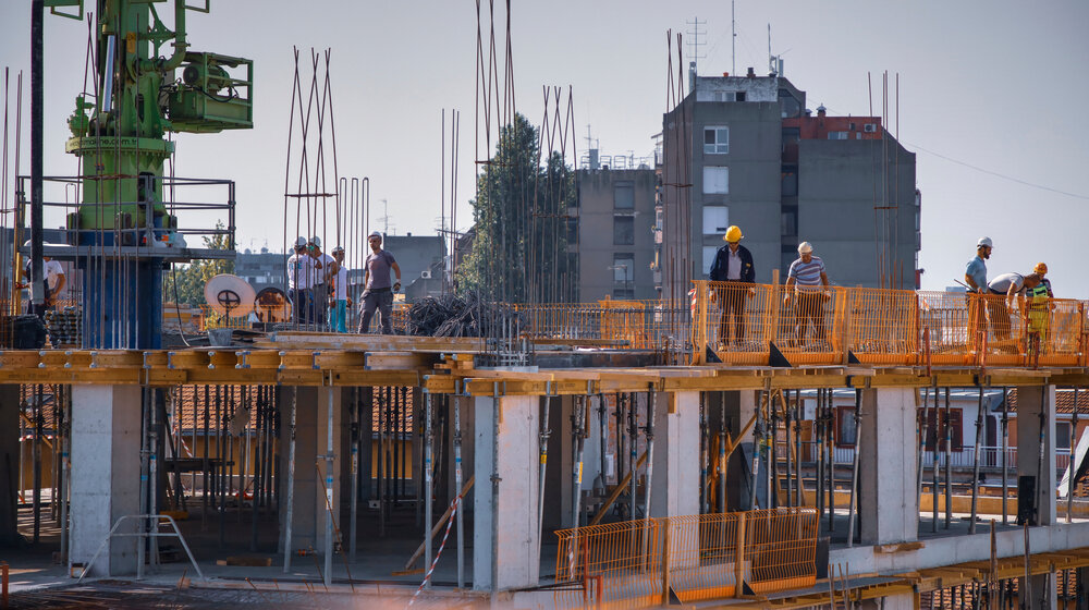 Zbog čega je cena stanova u Srbiji i dalje visoka uprkos stabilizaciji na tržištu i povećanom obimu gradnje? 1