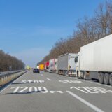AMSS: Kamioni na graničnom prelazu na izlazu Batrovci čekaju pet sati 6