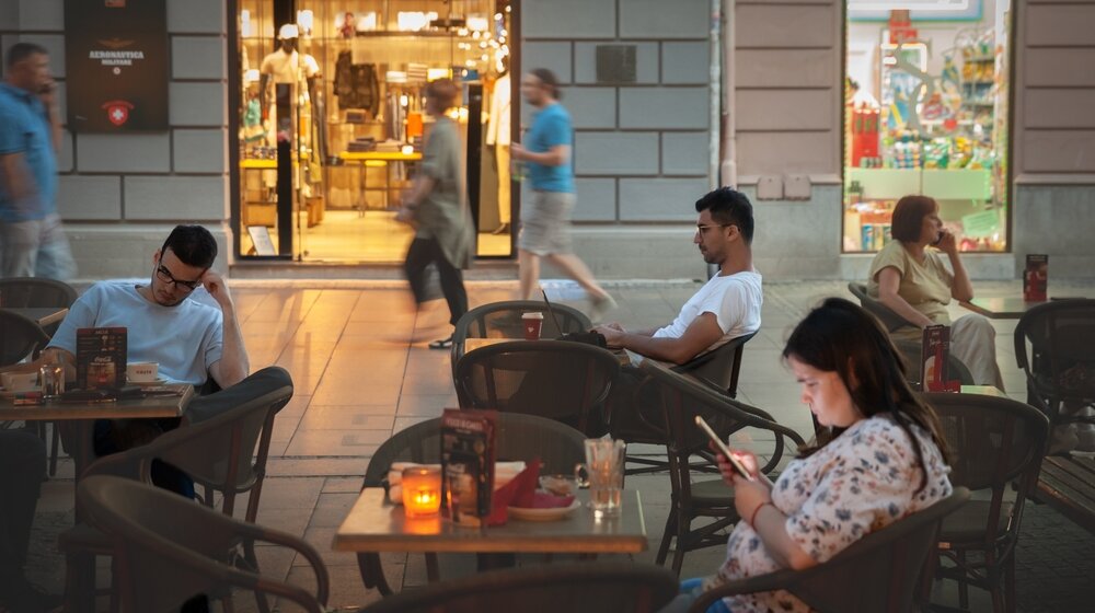 RZS: Prosečna starost žena u Srbiji prošle godine bila 45,2 godine, a muškaraca 42,4 godine 1