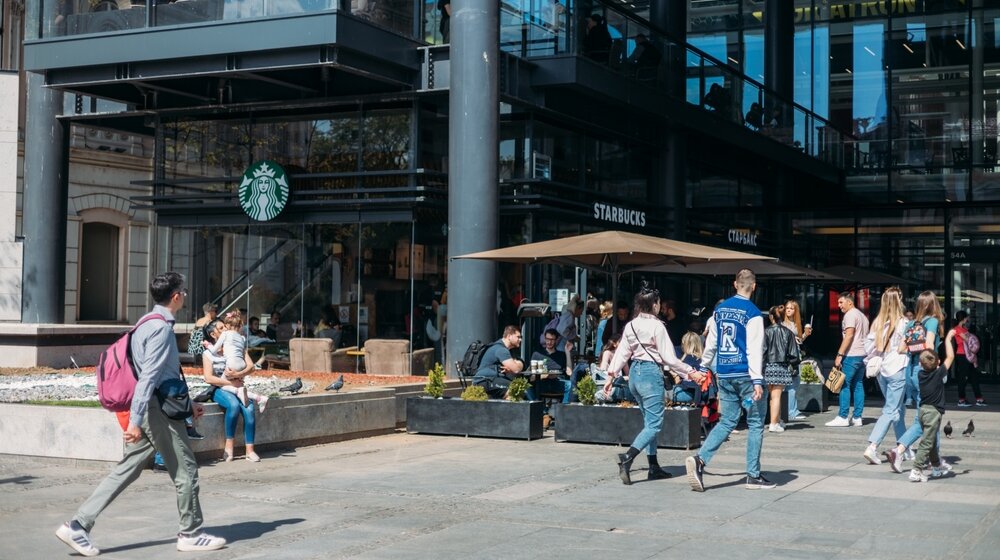 Sobarici 52.400 dinara, a programeru 205.155: U kojim delatnostima su prosečne plate najveće, a u kojim najmanje 1