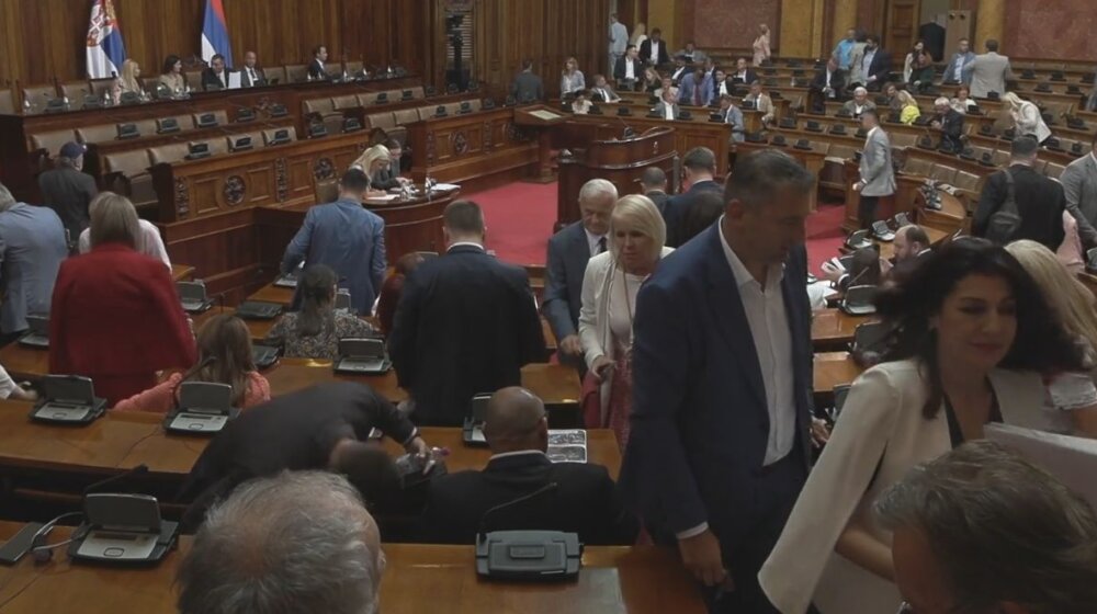 Rade Basta više nije ministar privrede, odlučila većina poslanika 1