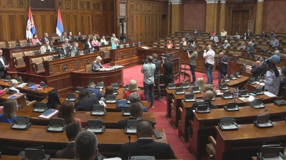 Poslanici opozicije pitali da li je provereno šta je Vulin radio u Jovanjici 1