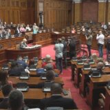 Poslanici opozicije pitali da li je provereno šta je Vulin radio u Jovanjici 7