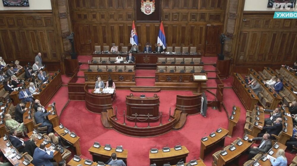 Poslanici Skupštine Srbije o Zakonu o zapošljavanju stranaca: Opozicija poručuje samo da se ne ponovi Linglong 1