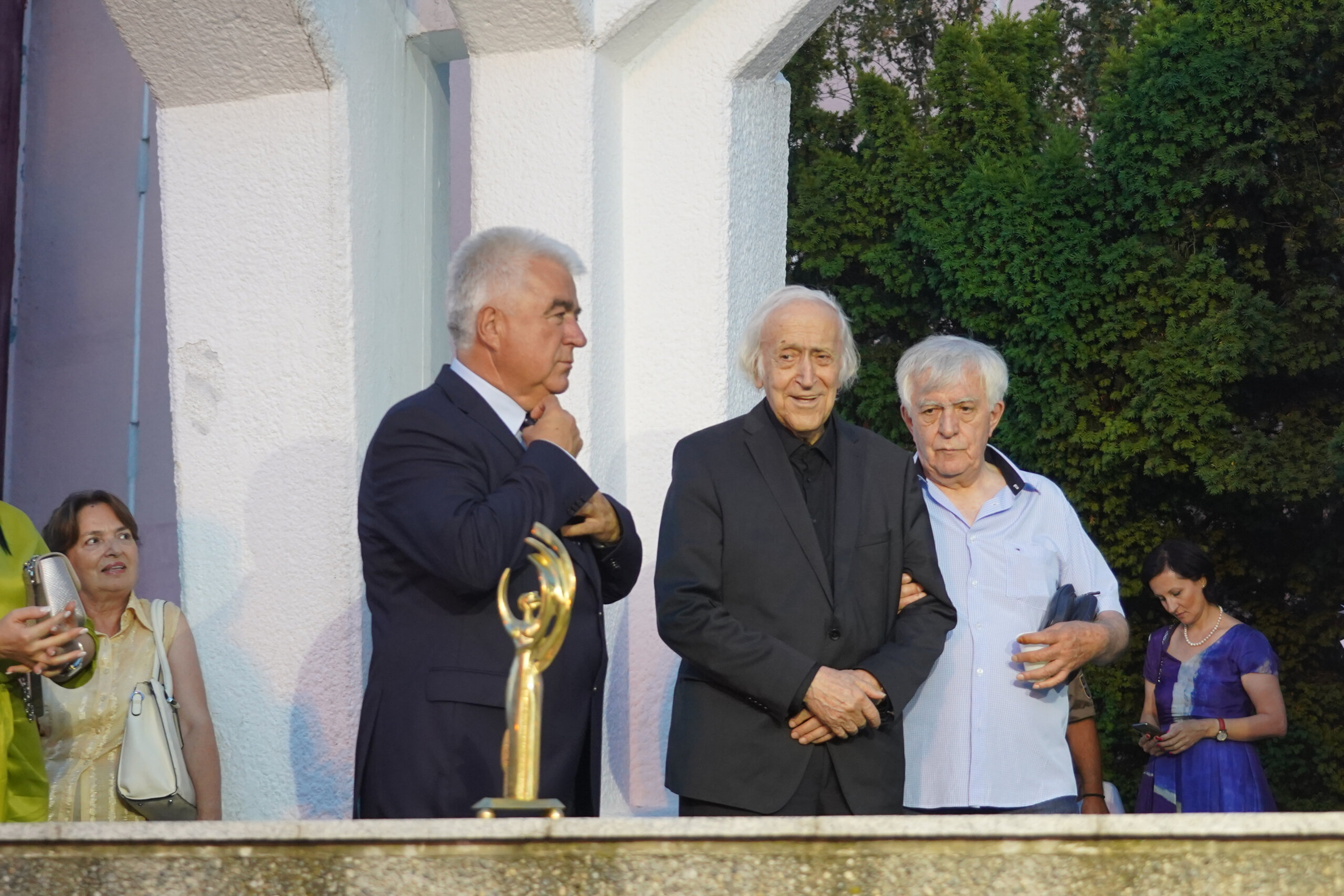 Počasna nagrada Sofesta Đorđu Kadijeviću: Radio sam za vas, i one pre i posle vas 2 Počasna nagrada Sofesta Đorđu Kadijeviću: Radio sam za vas, i one pre i posle vas 2