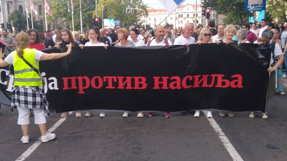 Održan četvrti protest "Srbija protiv nasilja" u Čačku 1