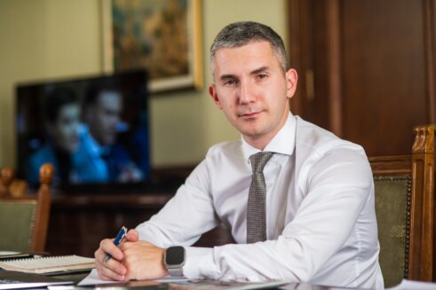 viber_image_2023-07-16_18-12-50-152 "Naravno da nije bio puč, žao mi zbog Mikija; SNS ima više svojih problema": Dva različita viđenja sukoba u Narodnoj stranci 3