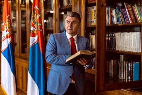 Zašto se Srbija zadužuje za još milijardu i 300 miliona evra, ako Vučić tvrdi da imamo 5 milijardi evra na računu? 2