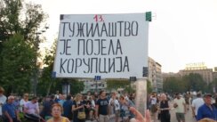 "Tužilaštvo je krpa kojom vlasti brišu svoja zlodela": Održan 13. protest "Srbija protiv nasilja" (FOTO; VIDEO) 9