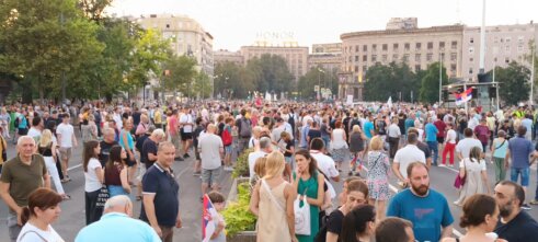 "Tužilaštvo je krpa kojom vlasti brišu svoja zlodela": Održan 13. protest "Srbija protiv nasilja" (FOTO; VIDEO) 8