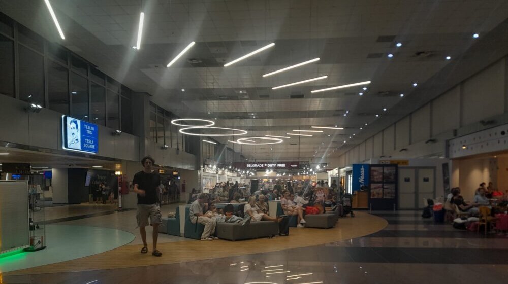 Beogradski aerodrom ponovo otvoren za saobraćaj 1