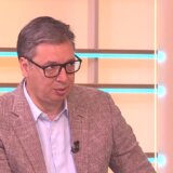 Vučić: Dok me ne vidite u vojnoj uniformi - dobro je 10