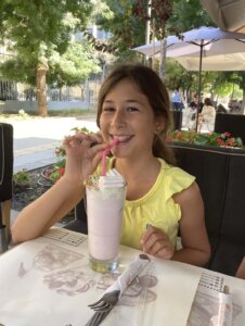 "Pitam mudru sovu": Pismo Une, drugarice Ane Božović, devojčice ubijene u OŠ "Vladislav Ribnikar" 2