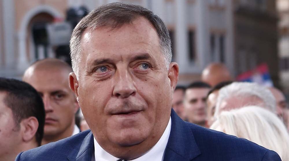 Evropski parlament ponovo pozvao na uvođenje sankcija Miloradu Dodiku 10