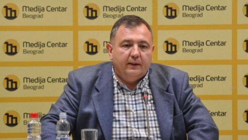 "Realnije je da će Srbijom leteti automobili, nego što će prosečan građanin živeti bolje": Sagovornici Danasa o najnovijim vizijama predsednika Srbije 3