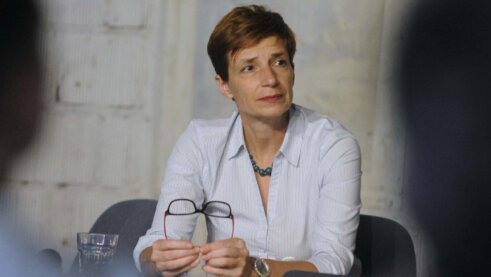 Opozicioni status je najveća noćna mora Ivice Dačića: Naprednjaci gađajući Bajatovića, ciljaju lidera SPS 2