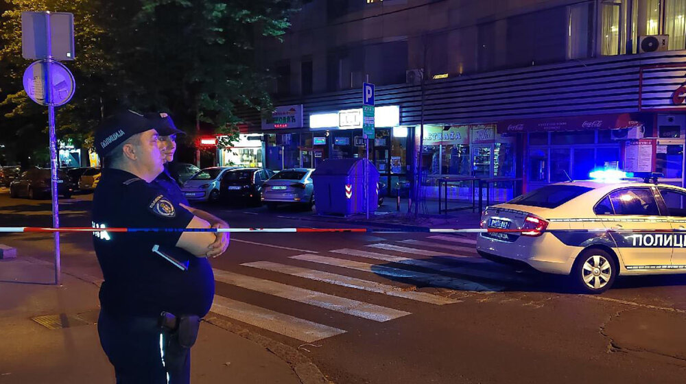 MUP: Dve osobe uhapšene zbog krađe lančića i povređivanja žene na Starom Gradu 1