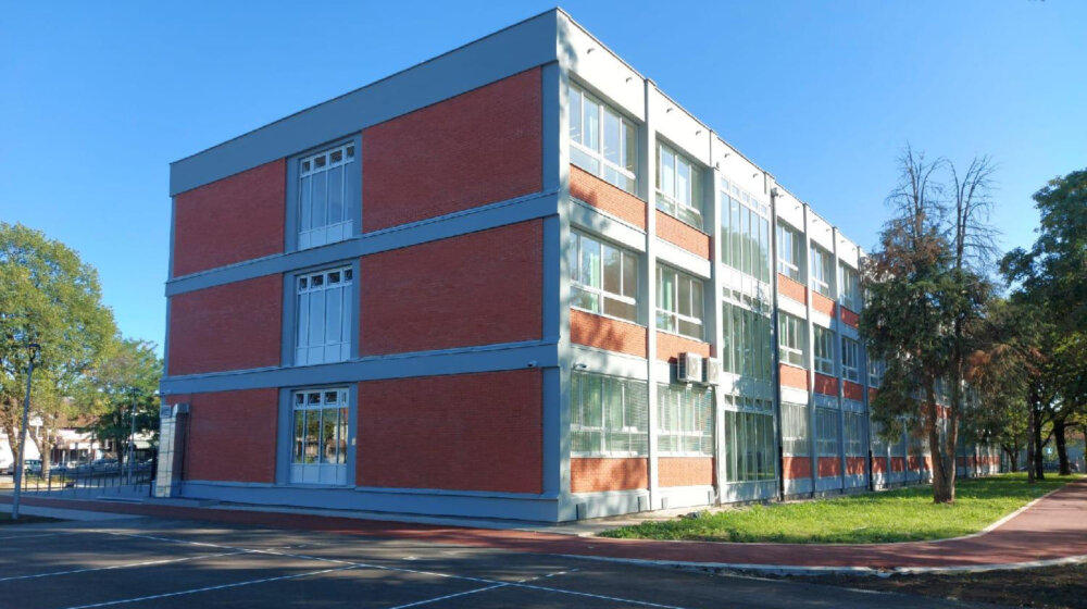 Svi radovi na OŠ “Svetislav Golubović Mitraljeta“ u Batajnici biće gotovi do 1. septembra 1