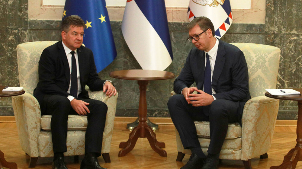 Predsednica Kosova najavljuje Lajčakov odlazak 1