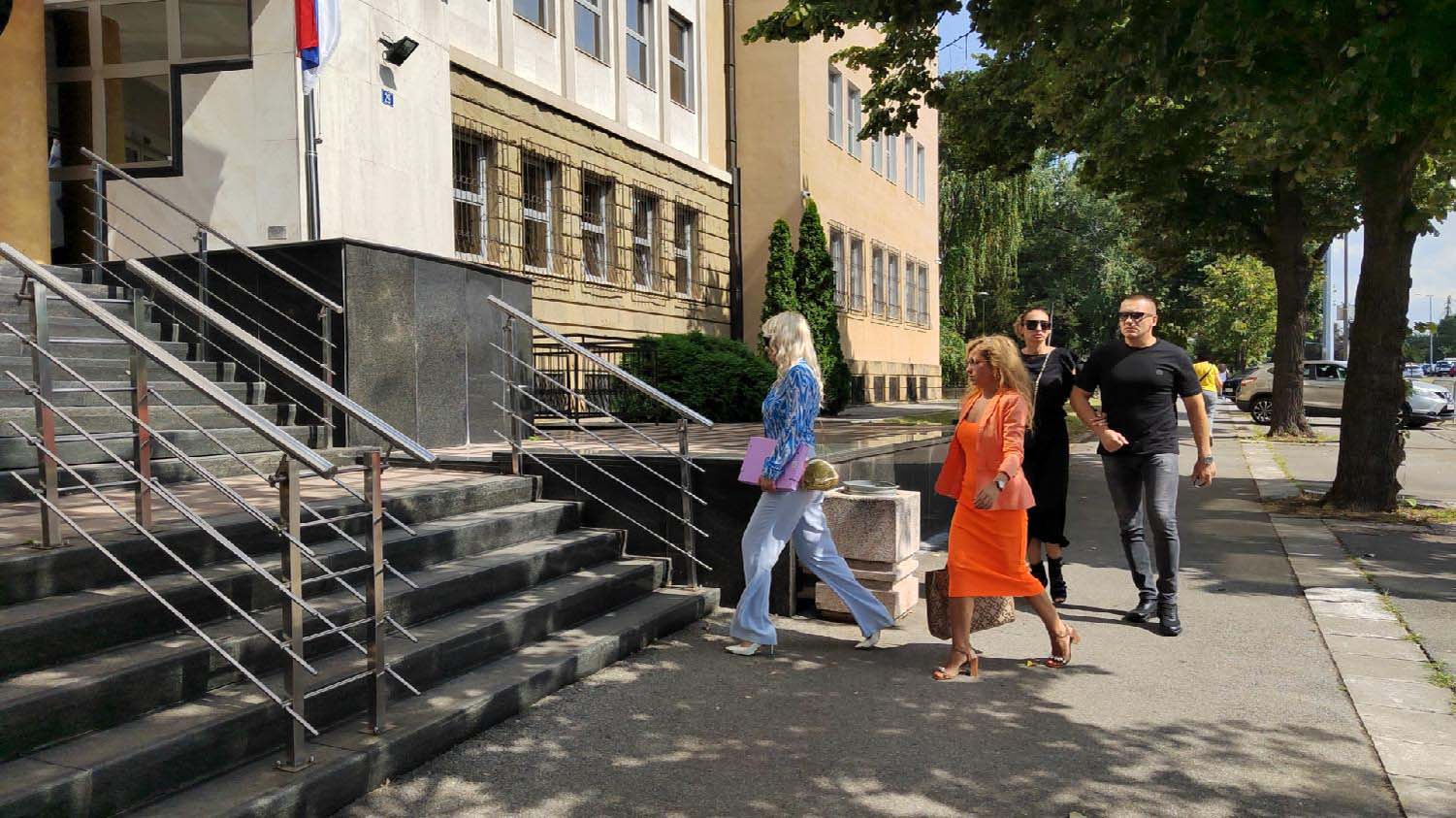 Suđenje grupi Veljka Belivuka Nakon dva i po meseca nastavlja se suđenje grupi Veljka Belivuka: Dokle se do sada stiglo u slučaju? (INFOGRAFIKA) 2