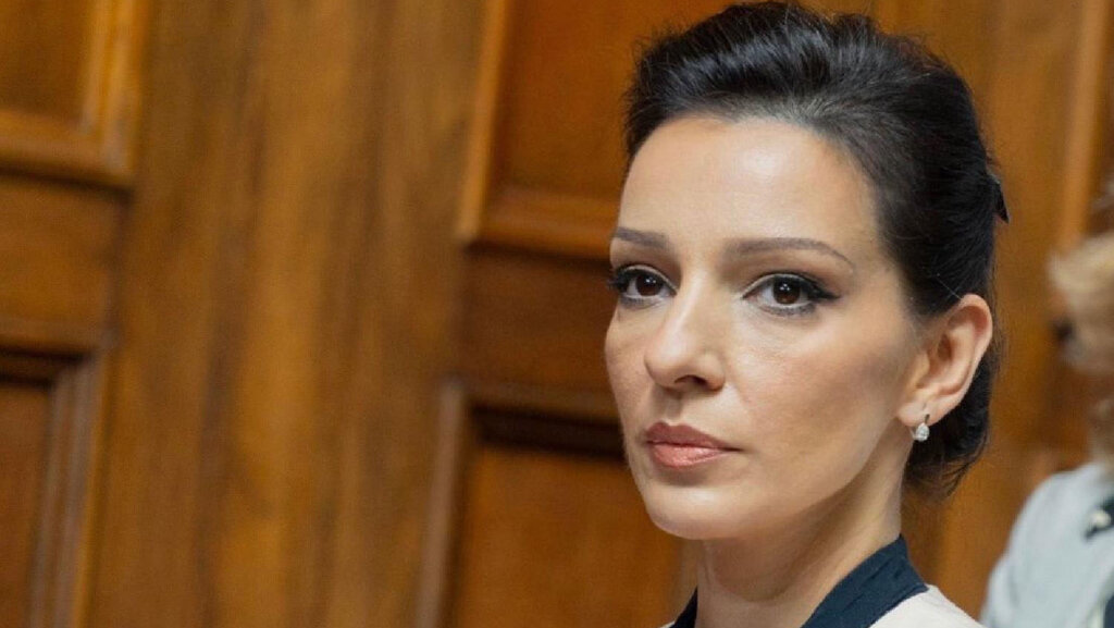 Da li će opozicija bojkotovati republičke izbore ako ih Vučić raspiše u decembru bez beogradskih? 1