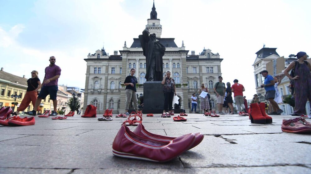 "Žene za promene" organizuju protest na Trgu slobode u Novom Sadu: Peti femicid u prva tri meseca ove godine u Vojvodini 10