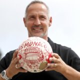 Hiter krenuo s dve pobede, poslednji Monakov trener debitant s tri bio je Venger 1987. 11