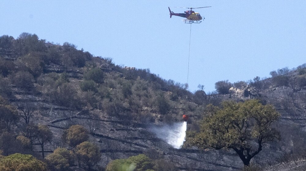 Stopedeset vatrogasaca u borbi protiv požara u Andaluziji 1