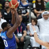 Amerikanci se prema Filipinima pomeraju kao beduini: U Abu Dabiju savladana Grčka 13