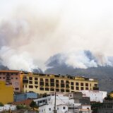 Evakuisano više od 8.000 ljudi sa Tenerifa zbog šumskog požara 5