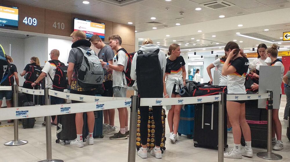 Novi propust Vansija na beogradskom aerodromu: Ko snosi odgovornost za otkazane letove?