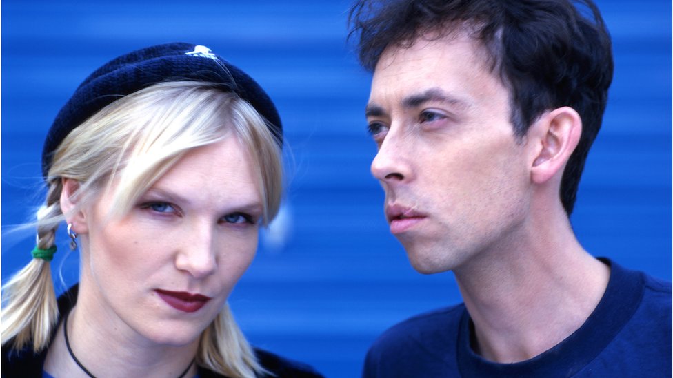 Muzika: Šta je dovelo do nestanka Britpopa, žanra koji je iznedrio Blur i Palp 6 Jo Whiley and Steve Lamacq