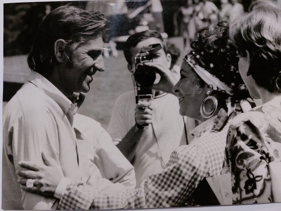 Elizabet Tejlor i reditelj Stipe Delić, Pega Popović iza kamere na Žabljaku