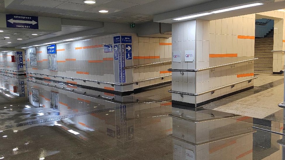 Vremenske nepogode: Novo jako nevreme u Srbiji - vetar nosio krovove, padao grad veličine oraha 8 Nevreme u Beogradu