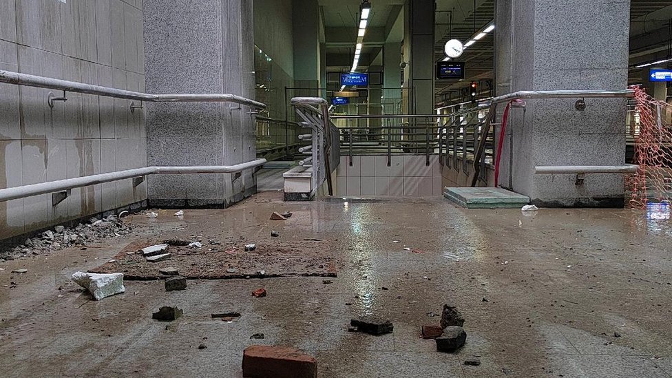 Vremenske nepogode: Novo jako nevreme u Srbiji - vetar nosio krovove, padao grad veličine oraha 9 Nevreme u Beogradu