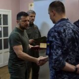 Rusija i Ukrajina: Uhapšena žena, osumnjičena za učestvovanje u ruskoj zaveri protiv Zelenskog, Rusi granatirali Herson, na jugu Ukrajine 4