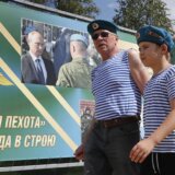 Rusija i Ukrajina: Novi pokušaj napaad dronovima na Moskvu, devet žrtava ruskog granatiranja Pokrovska, na istoku Ukrajine 12