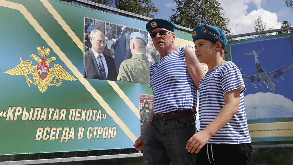 Rusija i Ukrajina: Novi pokušaj napaad dronovima na Moskvu, devet žrtava ruskog granatiranja Pokrovska, na istoku Ukrajine 1 Moskva, Rusi