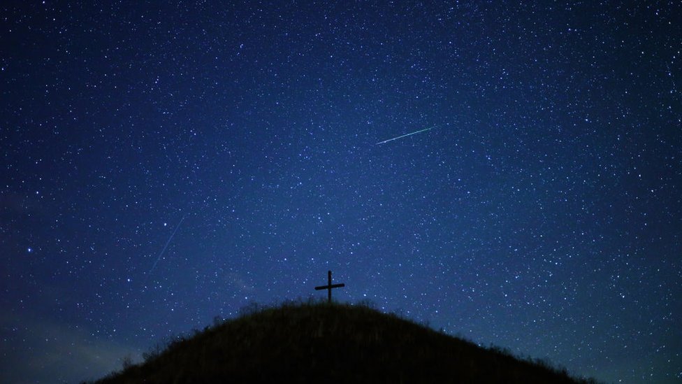 Dva meteora pojavila su se na nebu iznad brda Liberg, u austrijskom gradu Grosmugl