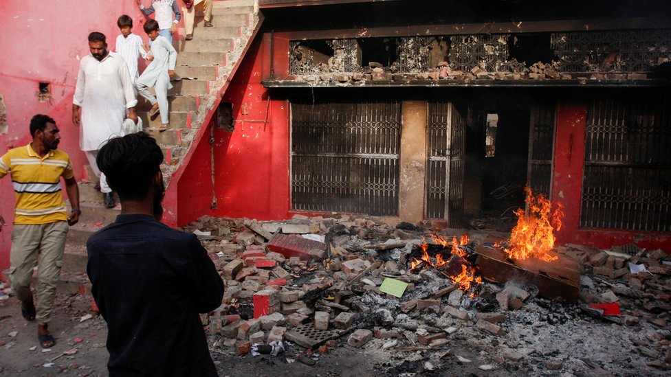 Pakistan i nasilje: Gnevni muslimani spaljivali crkve i domove zbog skrnavljenja Kurana 1 Pakistan