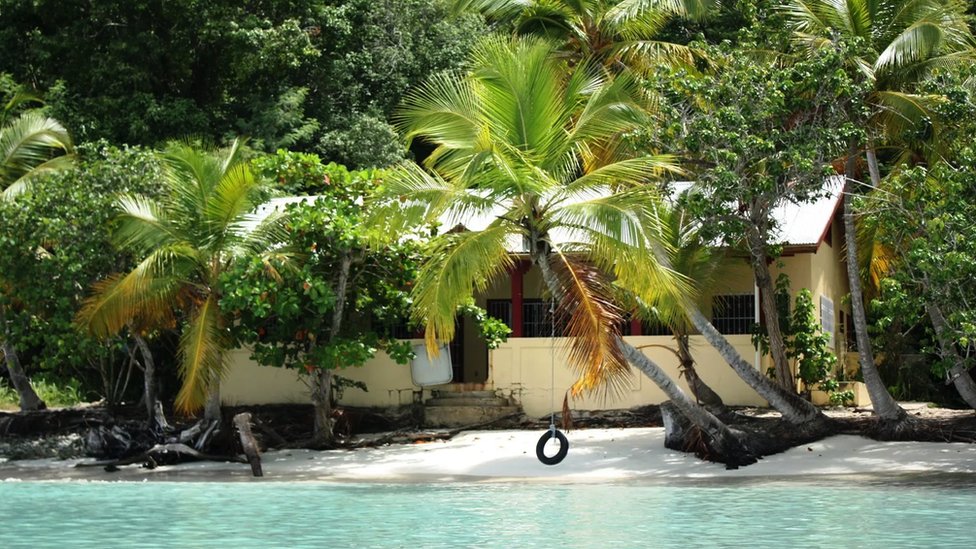 Amerika i nuklearno oružje: Ostrvce na koje je Robert Openhajmer pobegao od sopstvene zaostavštine 5 Openhajmer je izgradio spartansku kolibu direktno na plaži