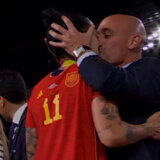 Svetsko prvenstvo za fudbalerke: Predsednik Fudbalskog saveza Španije odbija da se povuče sa funkcije zbog spornog poljupca 3