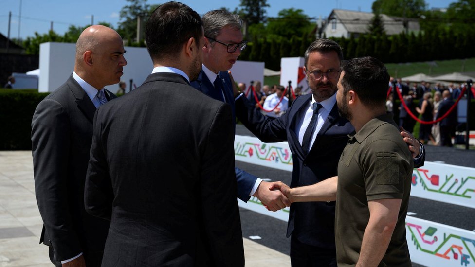 Srbija i Ukrajina: Vučić prvi put sa Zelenskim od početka rata, Beograd i Kijev se razumeju, kažu dva predsednika 3 Vučić i Zelenski