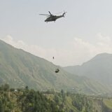 Pakistan: Svih osmoro putnika, među njima šestoro dece, izbavljeno iz žičare koja visi iznad provalije 7