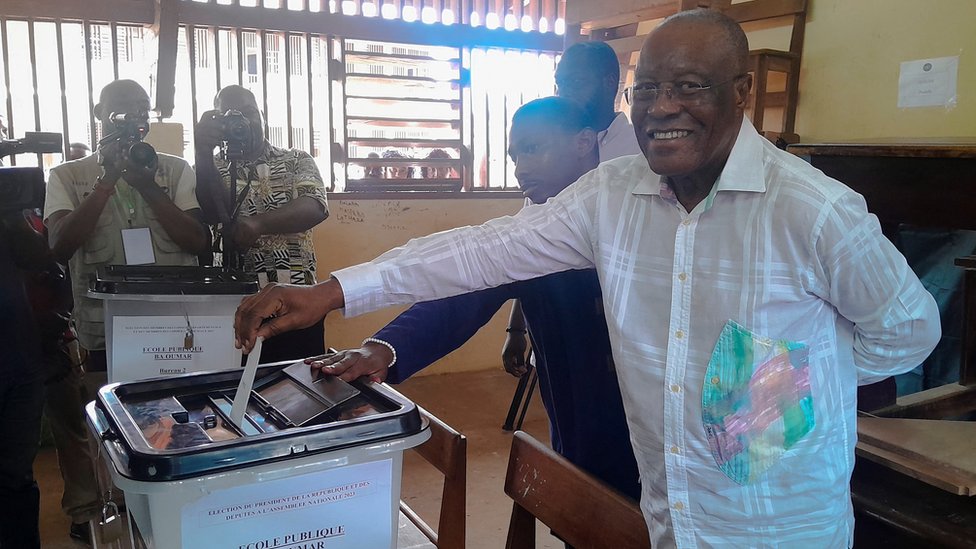 Afrika: Još jedan puč - grupa vojnih oficira objavila da preuzima vlast u Gabonu, slavlje u prestonici 6 Gabon, izbori u Gabonu