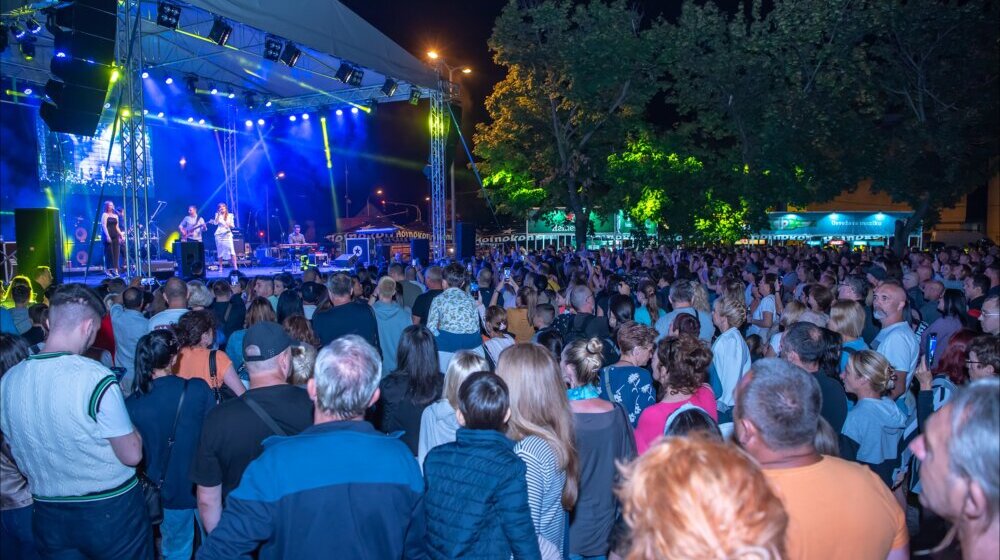 Otvoreni 38. Dani piva na zrenjaninskom Žitnom trgu 1